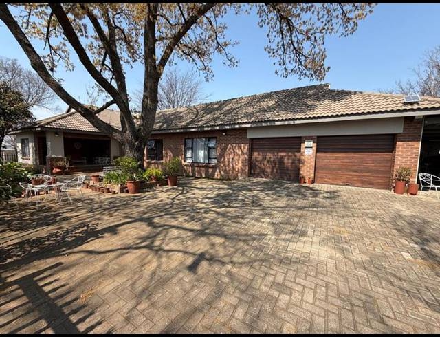 3 BEDROOM HOUSE FOR SALE IN STANDERTON CENTRAL